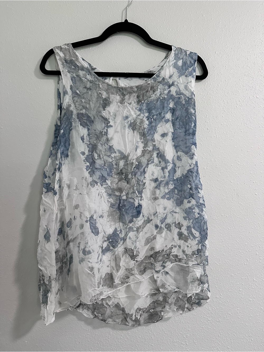 CHARLIE B White Tank Top with Blue & Gray Watercolor Motif